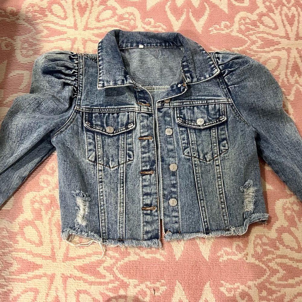 Women’s Cropped Denim Jacket with Puff Shoulders - Blue
